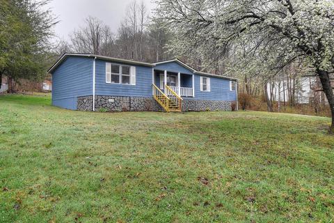 148 Greenbriar Drive Hampton Tn 37658, Hampton, TN 37658 photo 2