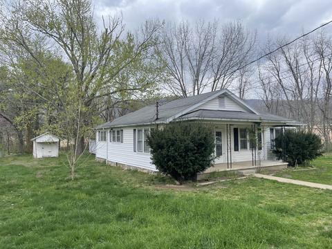 249 Elliott Avenue Erwin Tn 37650, Erwin, TN 37650 photo 2