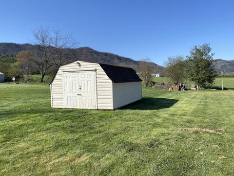 111 Tilson Avenue Hampton Tn 37658, Hampton, TN 37658 photo 28