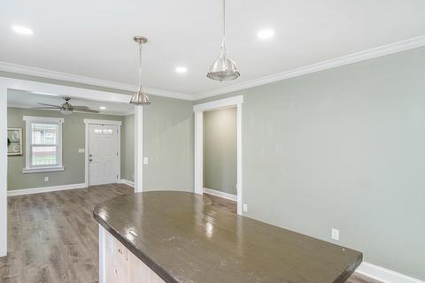 114 Division Street Erwin Tn 37650, Erwin, TN 37650 photo 4