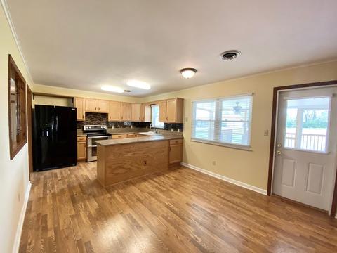 72 E Park Avenue Greeneville Tn 37745, Greeneville, TN 37745 photo 9