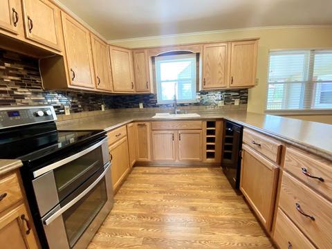 72 E Park Avenue Greeneville Tn 37745, Greeneville, TN 37745 photo 6