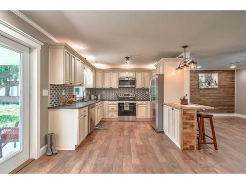 240 Elliott Avenue Erwin Tn 37650, Erwin, TN 37650 photo 9