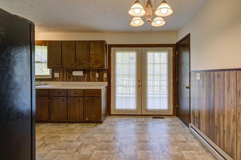 102 Mountain View Circle Hampton Tn 37658, Hampton, TN 37658 photo 7