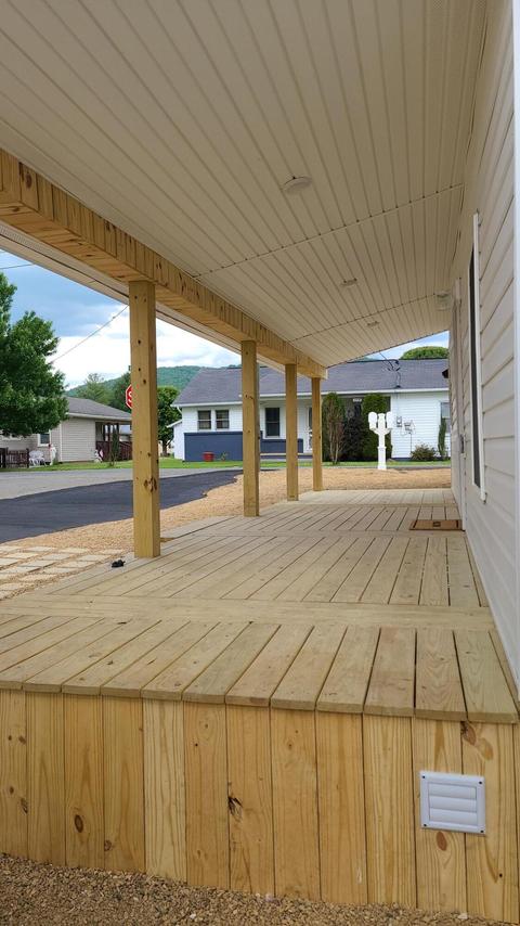 116 Higgins Avenue Erwin Tn 37650, Erwin, TN 37650 photo 2