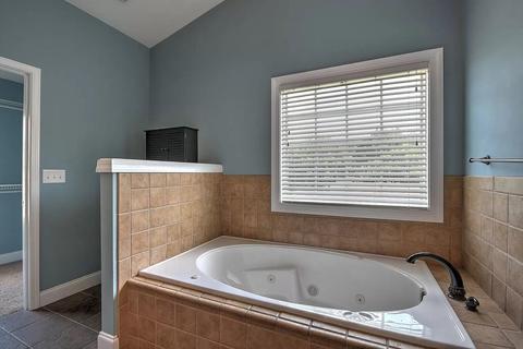 112 E Pointe Trce Greeneville Tn 37745, Greeneville, TN 37745 photo 18