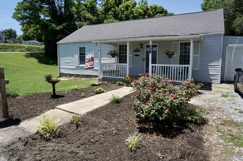 403 Cherry Street Greeneville Tn 37745, Greeneville, TN 37745 photo 2