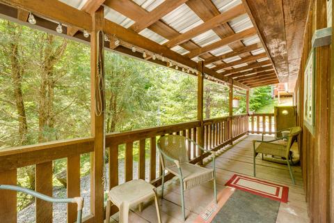 130 Cub Den Lane Hampton Tn 37658, Hampton, TN 37658 photo 5