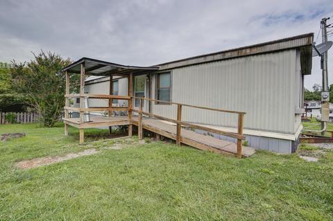 205 Smith St, Erwin, TN 37650 photo 1