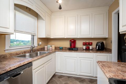 176 E Central Bristol Tn 37620, Bristol, TN 37620 photo 7