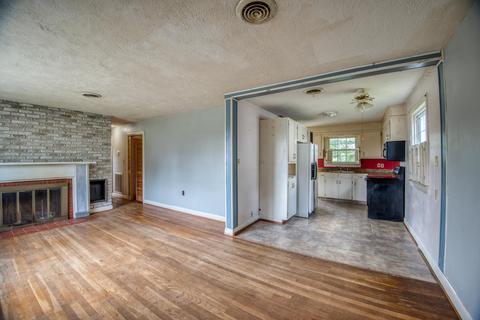 401 Maple Street Bristol Tn 37620, Bristol, TN 37620 photo 7