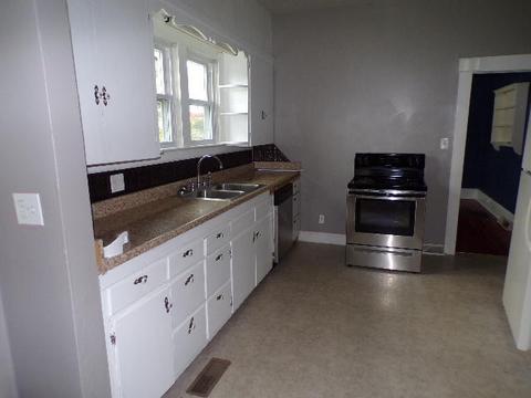 203 Clinchfield Avenue Erwin Tn 37650, Erwin, TN 37650 photo 16