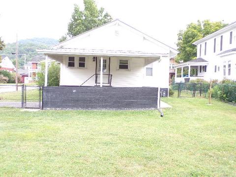 203 Clinchfield Avenue Erwin Tn 37650, Erwin, TN 37650 photo 11