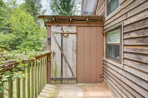 1043 Simerly Creek Road Hampton Tn 37658, Hampton, TN 37658 photo 15