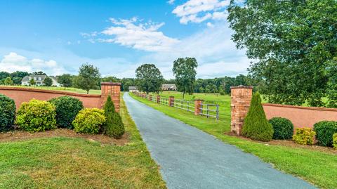 313 Saylor Hill Road Limestone Tn 37681, Limestone, TN 37681 photo 3