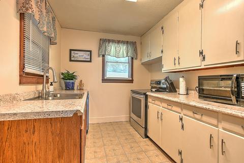 109 Barnes Street Fall Branch Tn 37656, Fall Branch, TN 37656 photo 18