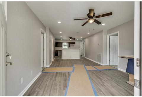 112 Division Street Erwin Tn 37650, Erwin, TN 37650 photo 3