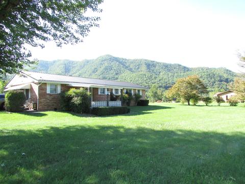 5208 Highway 19-e Hampton Tn 37658, Hampton, TN 37658 photo 2