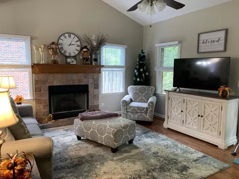 9 Oak Leaf Court Johnson City Tn 37601, Johnson City, TN 37601 photo 6