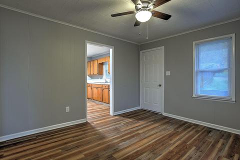 301 Pine Street Greeneville Tn 37745, Greeneville, TN 37745 photo 6