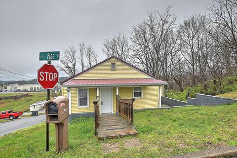 301 Pine Street Greeneville Tn 37745, Greeneville, TN 37745 photo 2