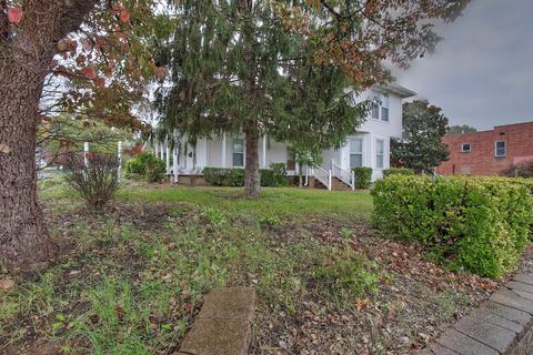 206 2nd Street Street Erwin Tn 37650, Erwin, TN 37650 photo 3