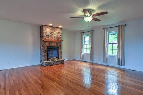 125 Whitlock Drive Fall Branch Tn 37656, Fall Branch, TN 37656 photo 4