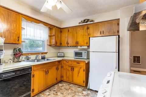 1015 7th Street Erwin Tn 37650, Erwin, TN 37650 photo 9