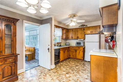 1015 7th Street Erwin Tn 37650, Erwin, TN 37650 photo 7