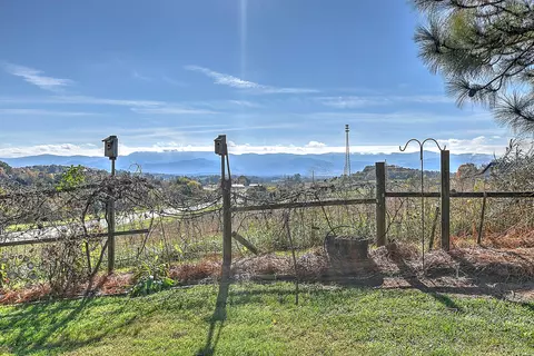 151 White Road Greeneville Tn 37745, Greeneville, TN 37745 photo 5