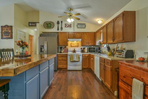 215 Springview Drive Johnson City Tn 37615, Johnson City, TN 37615 photo 6