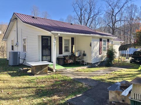 155 Stout Hollow Road Hampton Tn 37658, Hampton, TN 37658 photo 4