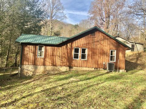 150 Stout Hollow Road Hampton Tn 37658, Hampton, TN 37658 photo 11