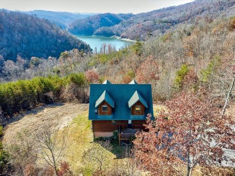 2059 Whistle Valley Road New Tazewell Tn 37825, New Tazewell, TN 37825