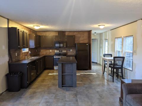 1355 Midway Road Midway Tn 37809, Midway, TN 37809 photo 2