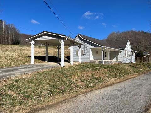 111 Bud Hicks Road Hampton Tn 37658, Hampton, TN 37658 photo 8