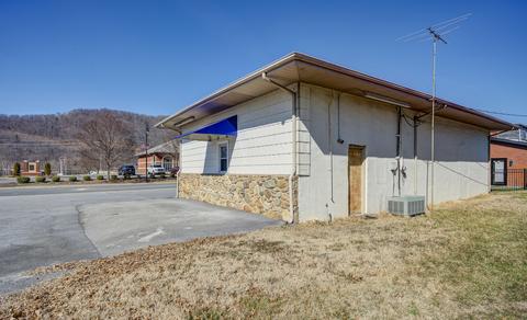 300 North Main Avenue, Erwin, TN 37650 photo 3