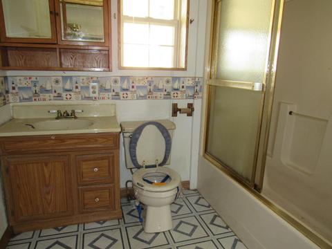 823 E Mary Street Bristol Tn 37620, Bristol, TN 37620 photo 18