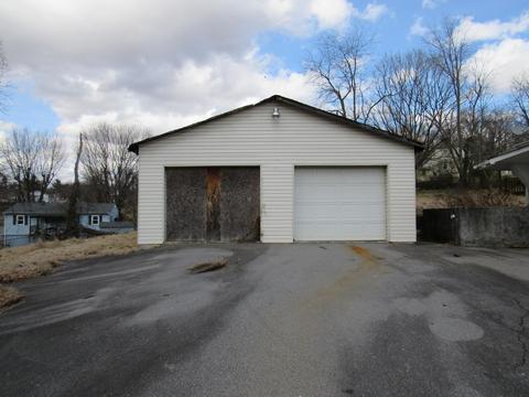823 E Mary Street Bristol Tn 37620, Bristol, TN 37620 photo 2