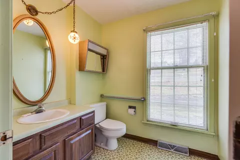 198 Cedar Point Road Johnson City Tn 37601, Johnson City, TN 37601 photo 30