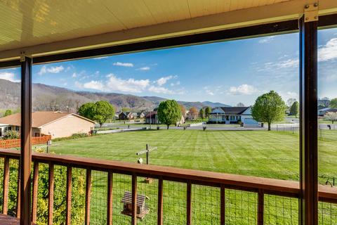 1005 7th Street Erwin Tn 37650, Erwin, TN 37650 photo 14