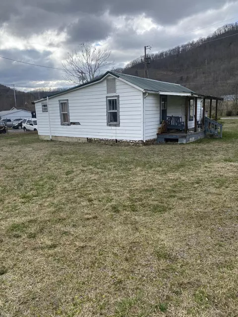 140 Little Lane Erwin Tn 37650, Erwin, TN 37650 photo 4