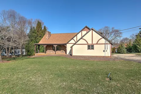 307 Ivanhoe Drive Johnson City Tn 37601, Johnson City, TN 37601 photo 3