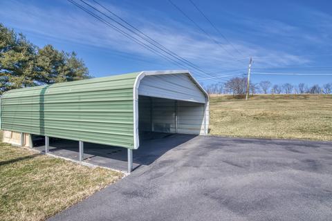 201 Hemlock Glade Spring Va 24340, Glade Spring, VA 24340 photo 32