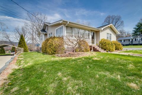 220 Harris Street Erwin Tn 37650, Erwin, TN 37650 photo 3