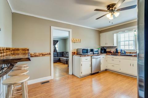 220 Harris Street Erwin Tn 37650, Erwin, TN 37650 photo 12