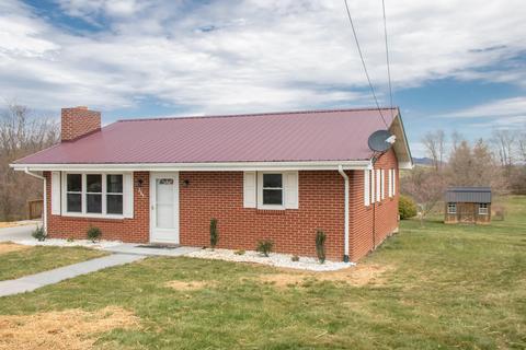 205 Highland Avenue Glade Spring Va 24340, Glade Spring, VA 24340 photo 2