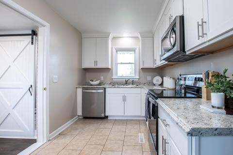205 Highland Avenue Glade Spring Va 24340, Glade Spring, VA 24340 photo 4