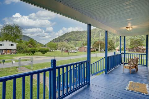207 Mountain View Drive Hampton Tn 37658, Hampton, TN 37658 photo 8