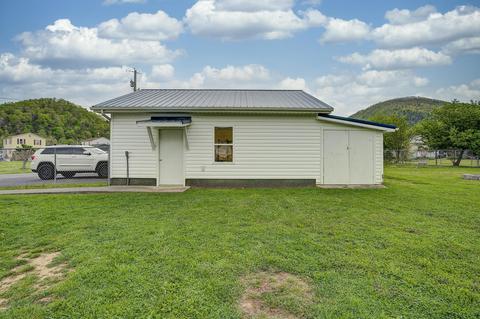 207 Mountain View Drive Hampton Tn 37658, Hampton, TN 37658 photo 7